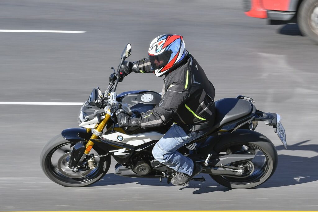 Prueba BMW G 310 R: Tu BMW de todos los días 20 BMW G310R 3