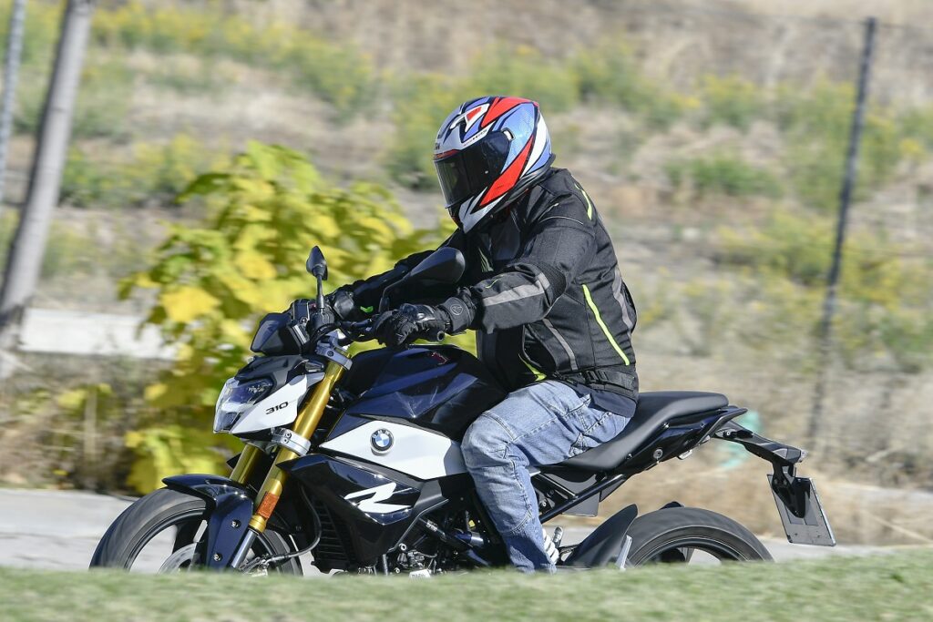 BMW G310R 5