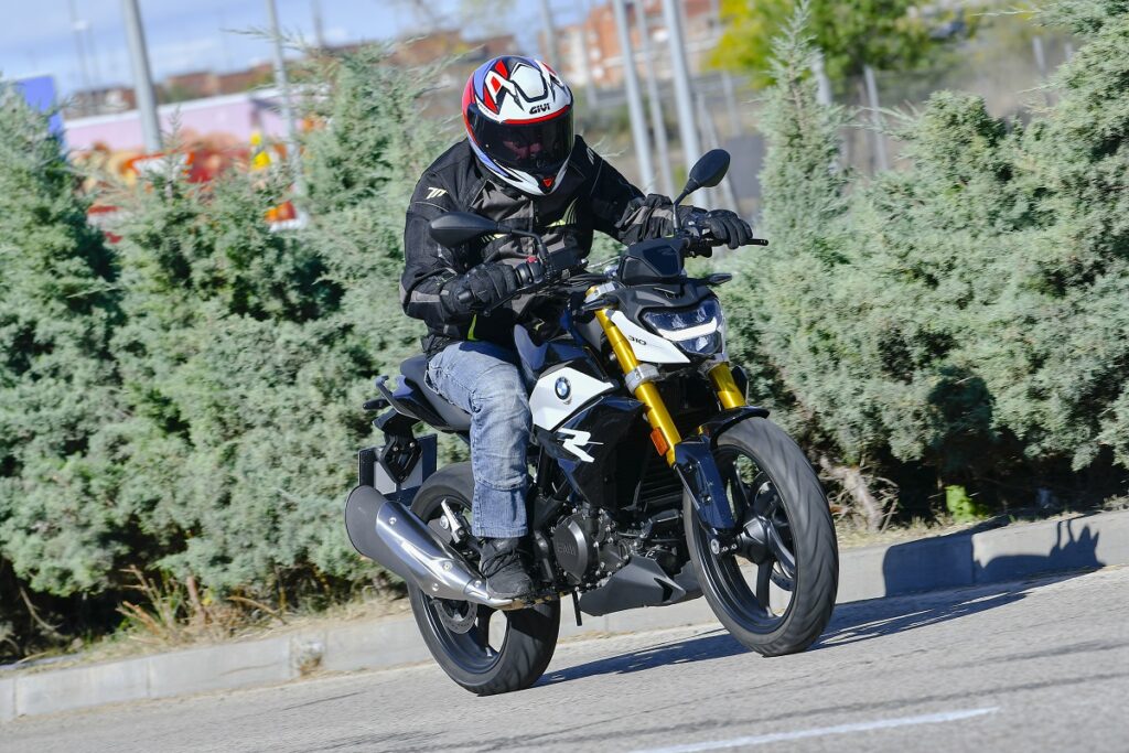 BMW G310R 6