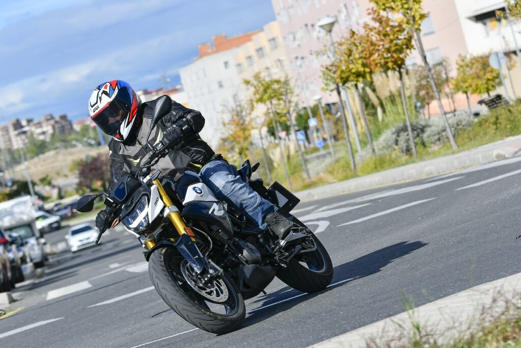 BMW G310R 8