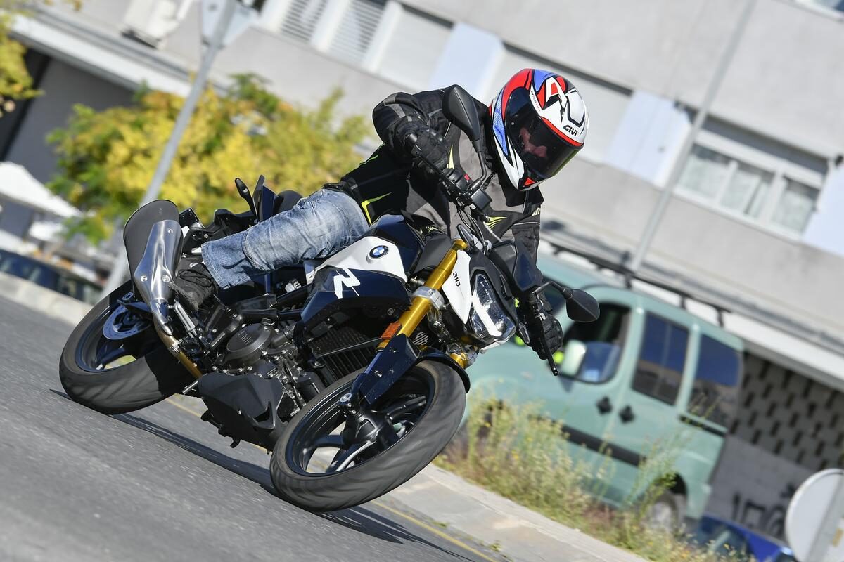 Prueba de la BMW G 310 R 2021 1 Prueba BMW G 310 R: Tu BMW de todos los días