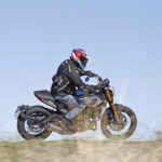 Prueba de la CF Moto 700 CL-X