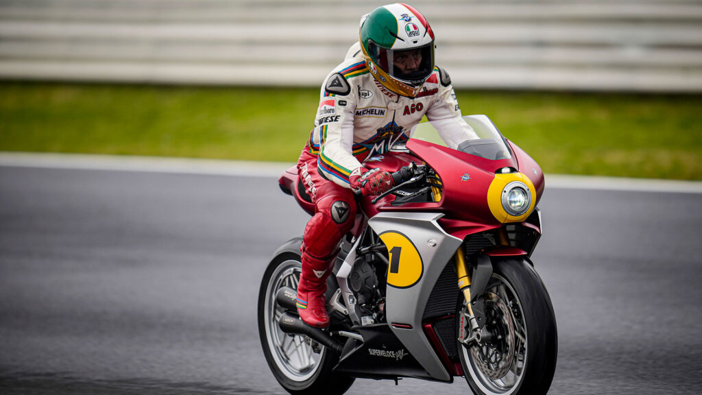 MV Agusta Superveloce AGO: el enésimo homenaje 9 mv-agusta-superveloce-ago