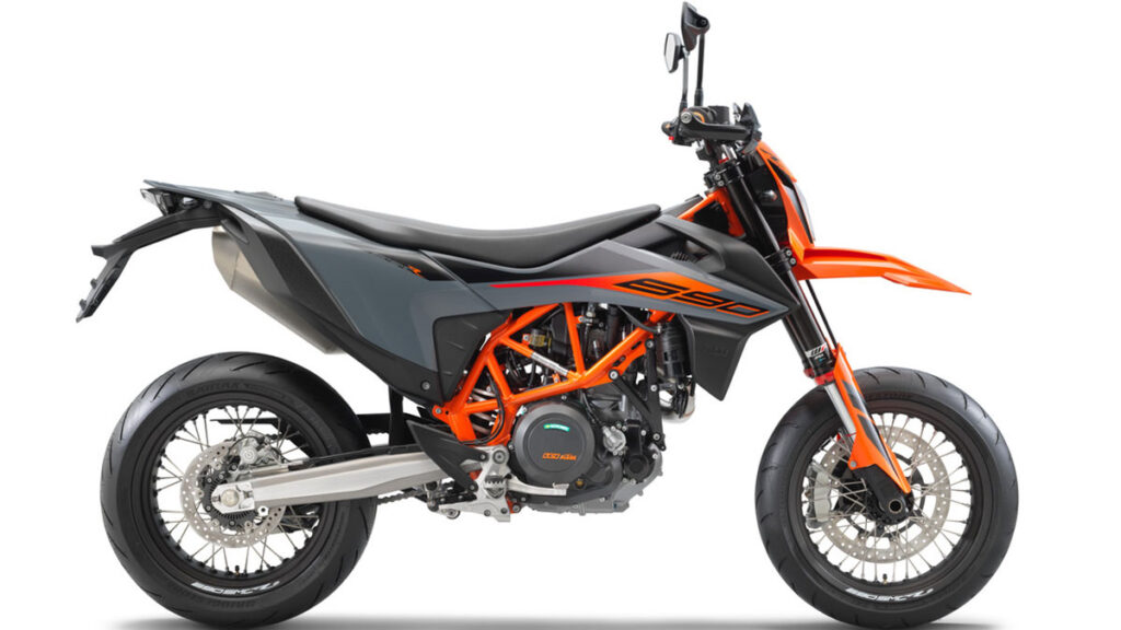Guía de compra: todas las KTM que puedes conducir con el carné A2 18 ktm-revision-motor-lc4