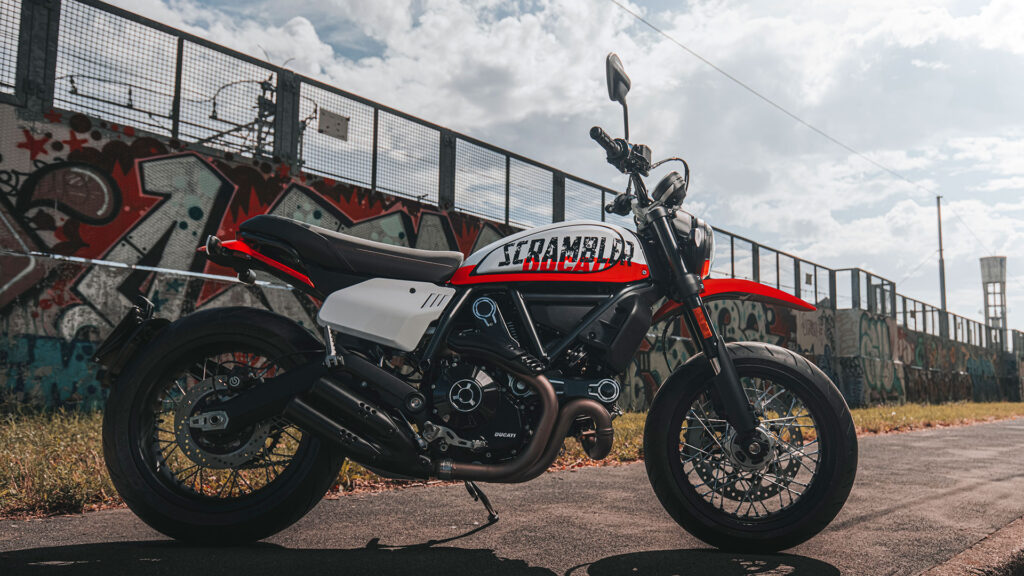 Ducati Scrambler 2022: dos nuevos modelos para seguir diversificando aún más la gama 13 ducati-scrambler-urban-motard
