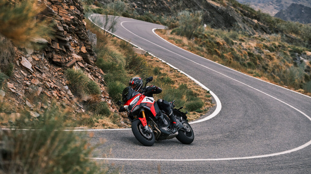 ducati-multistrada-v4-pikes-peak-2022