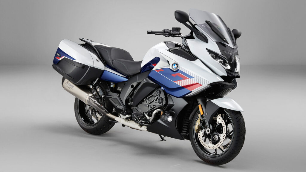 Devorar kilómetros con una moto de seis cilindros y mucha clase 9 bmw-k-1600-gt-2022