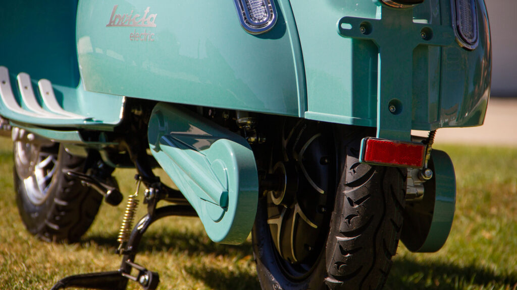 invicta-electric-ev-rueda