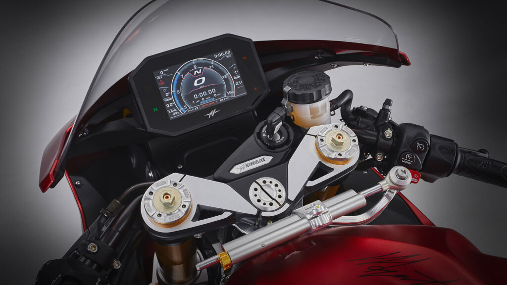 MV Agusta Superveloce AGO: el enésimo homenaje 13 mv-agusta-superveloce-ago