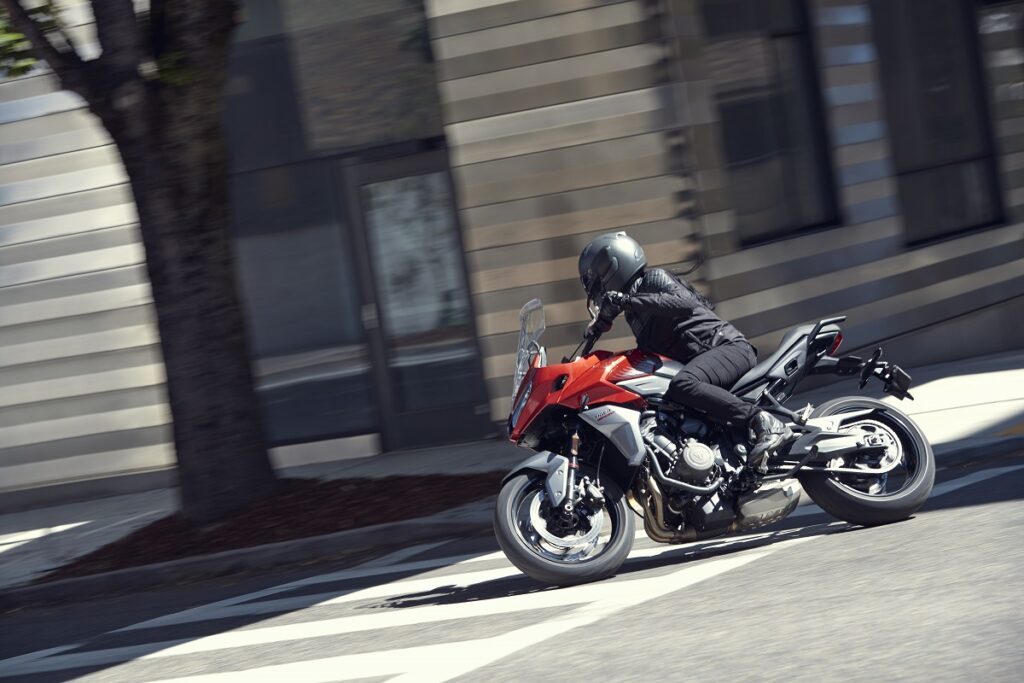 Motos trail: la Triumph que viene a revolucionar el segmento de las asfálticas de media cilindrada 15 Triumph Tiger Sport 660 8