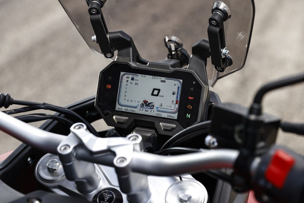 Prueba Voge 500 DSX: Qué bien te sientan tus 19 17 Voge 500 DSX 11