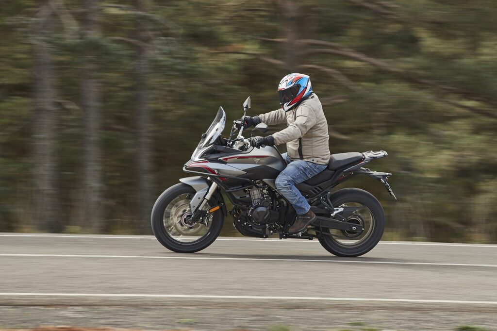 Prueba Voge 500 DSX: Qué bien te sientan tus 19 19 Voge 500 DSX 3