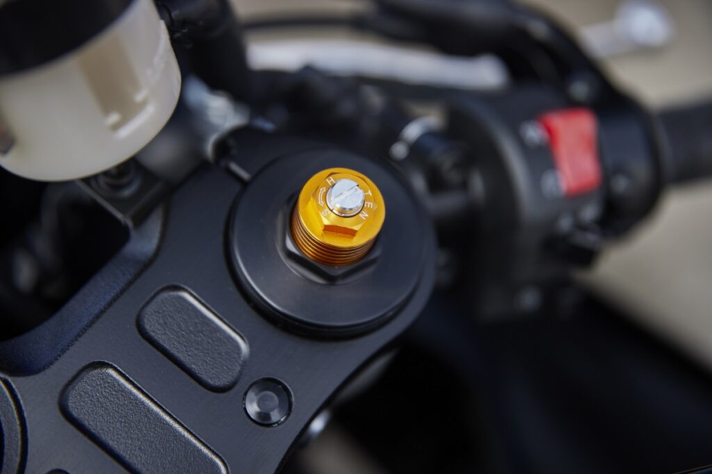 Prueba Yamaha R7: ¿cuánto hacía que no te diveRtías? 14 Yamaha R7 12