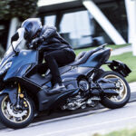 Yamaha TMAX y TECH MAX 2022