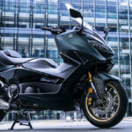 Yamaha TMAX y TECH MAX 2022