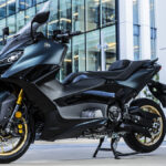 Yamaha TMAX y TECH MAX 2022