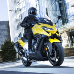 Yamaha TMAX y TECH MAX 2022