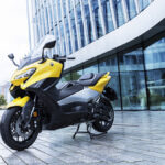 Yamaha TMAX y TECH MAX 2022