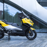 Yamaha TMAX y TECH MAX 2022