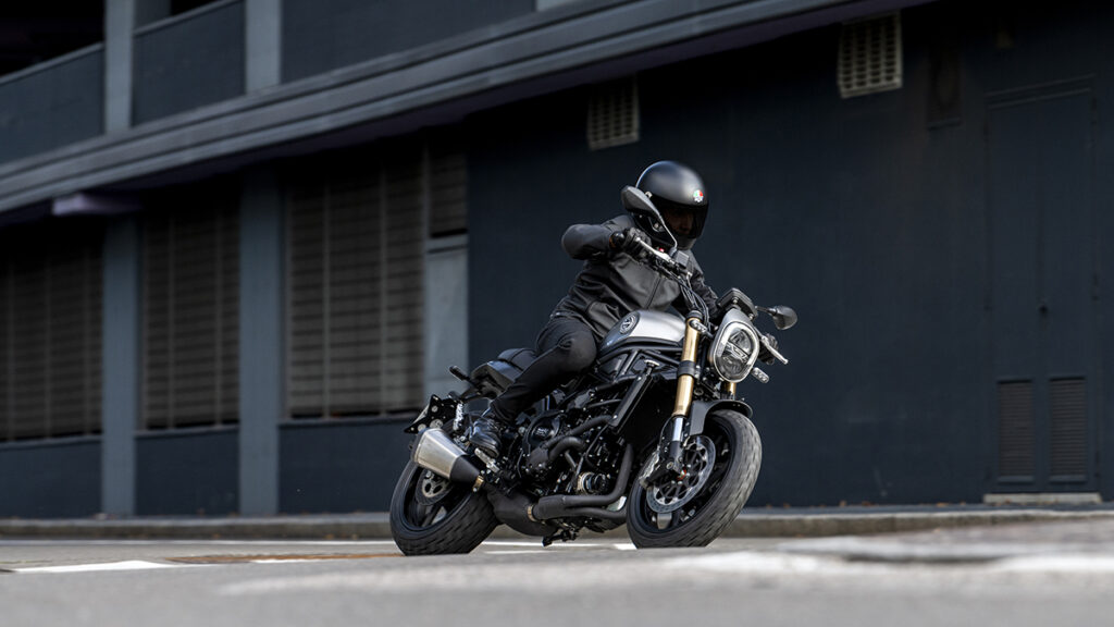Benelli Leoncino: El león impone su ley 12 benelli Leoncino 800 / 800 Trail