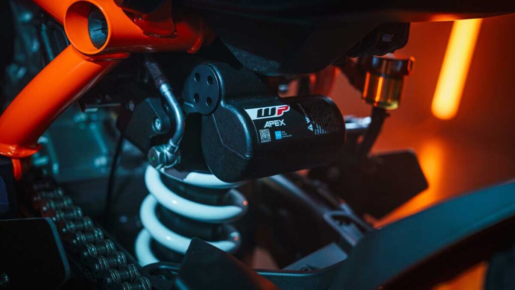 ktm-1290-super-duke-r-2022