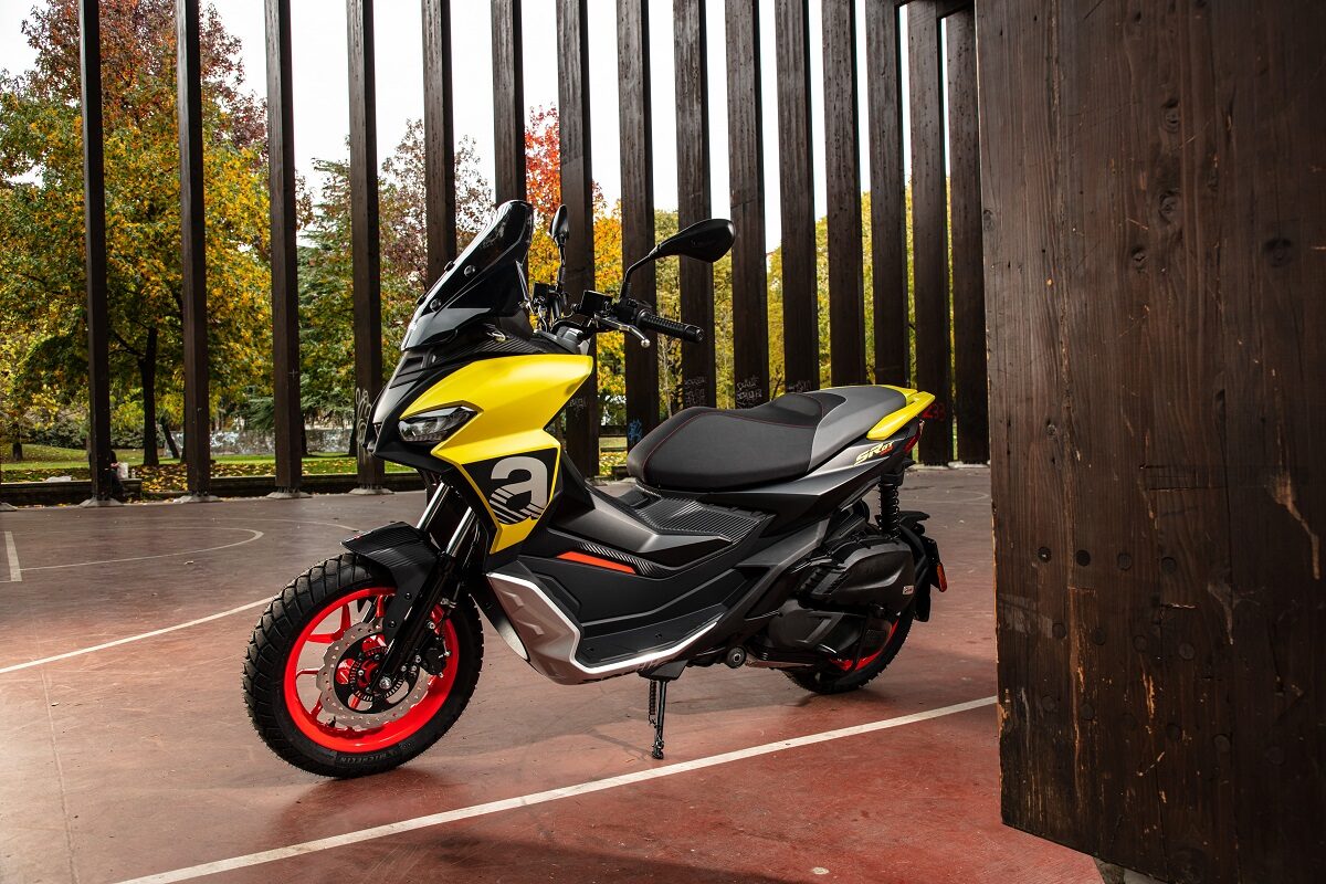 Aprilia SR GT 200 Sport location izqu