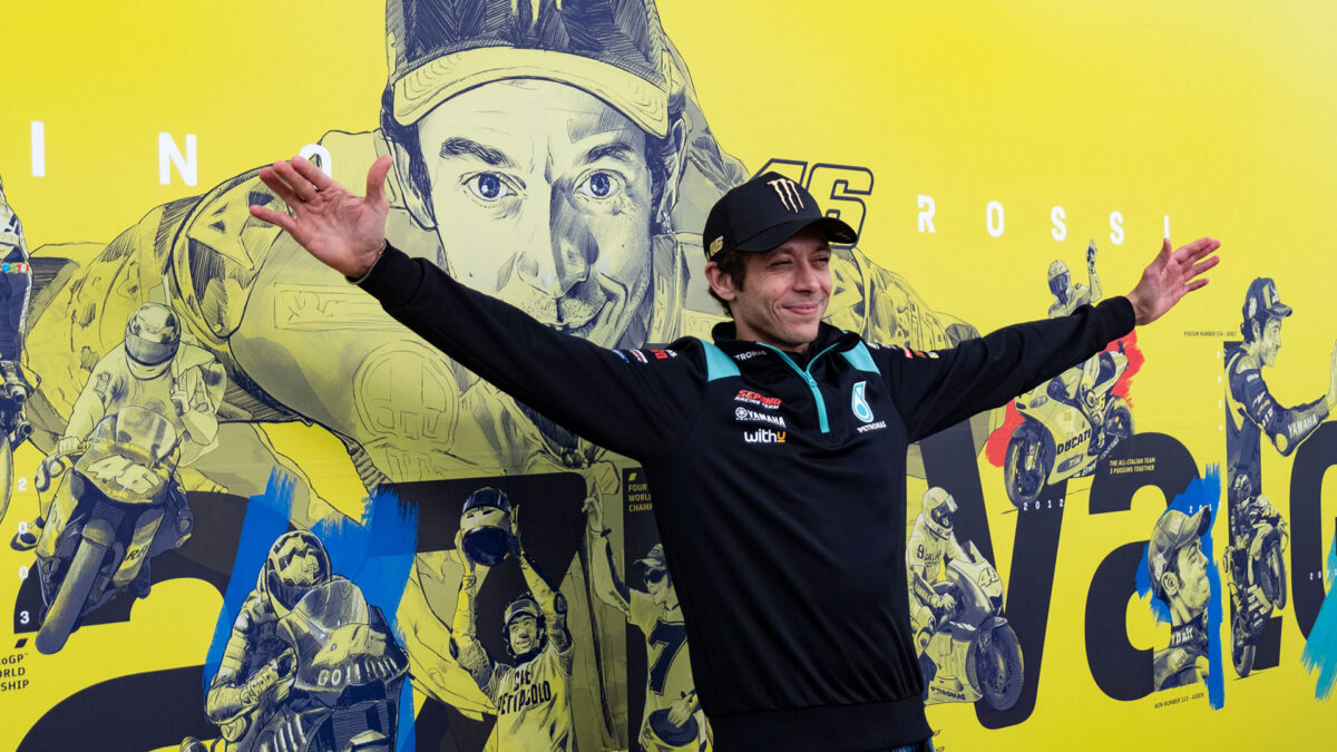 Así ha sido el primer homenaje a Valentino Rossi del fin de semana en Cheste 1 homenaje-rossi-valencia-motogp