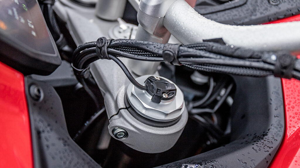 Por qué comprarse una moto nueva en invierno es una buena idea 18 Suspensión electrónica