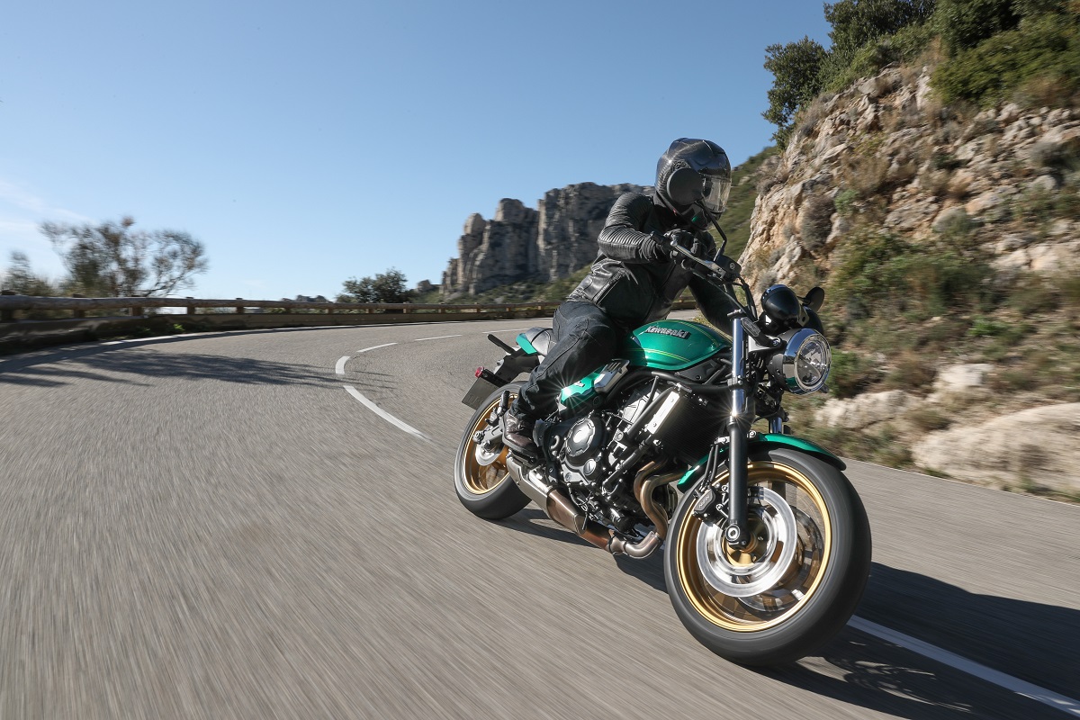 Prueba Kawasaki Z 650 RS: la moto de toda la vida