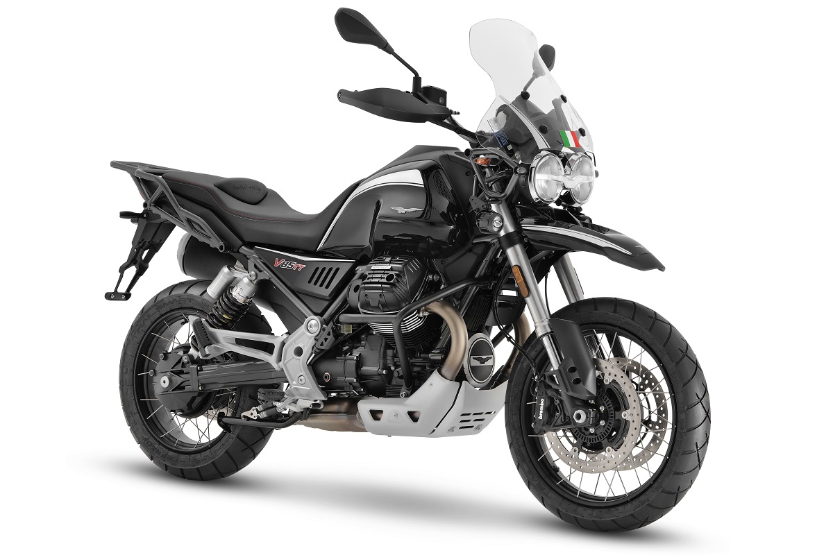 Moto Guzzi V85 TT “Guardia d’Onore: homenaje en versión limitada 7 Moto Guzzi V85 TT Guardia dOnore estudio der
