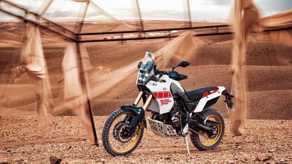 Yamaha Ténéré 700 y Rally Edition: todavía más atractiva 13 Yamaha XTZ700SP location izquierda