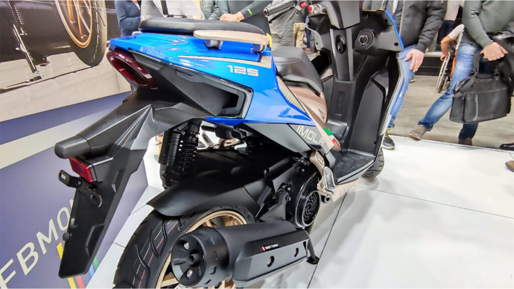 F. B Mondial entra en los scooters: nuevo Mondial 125 Imola 11 FB Mondial Imola