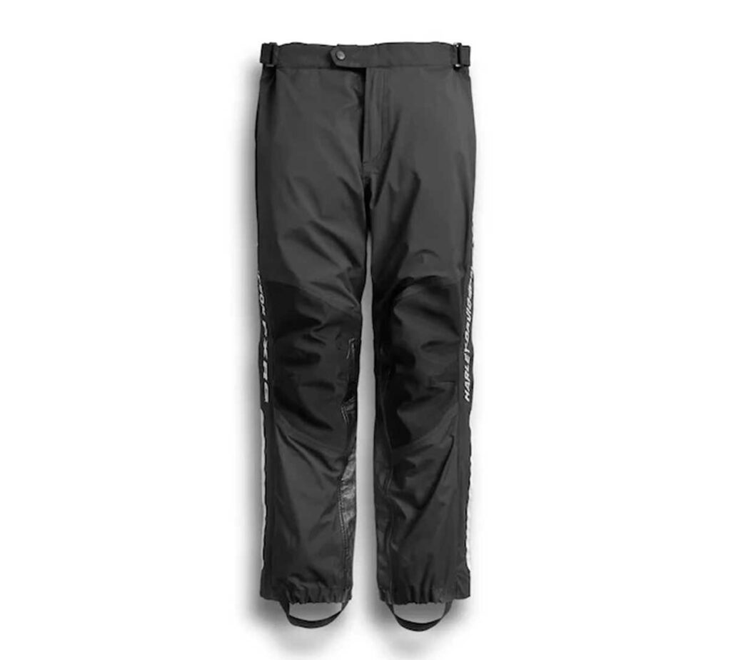 Planta cara a la lluvia con el nuevo equipamiento Harley-Davidson Motorclothes 11 98374 19VM ALT01