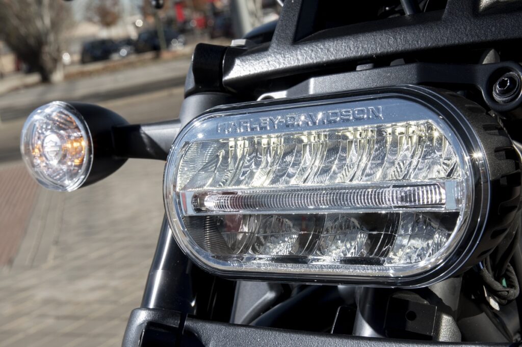 Motos custom: la Harley-Davidson que va dirigida a los no "harlistas" 13 Harley Davidson Sportster S 5