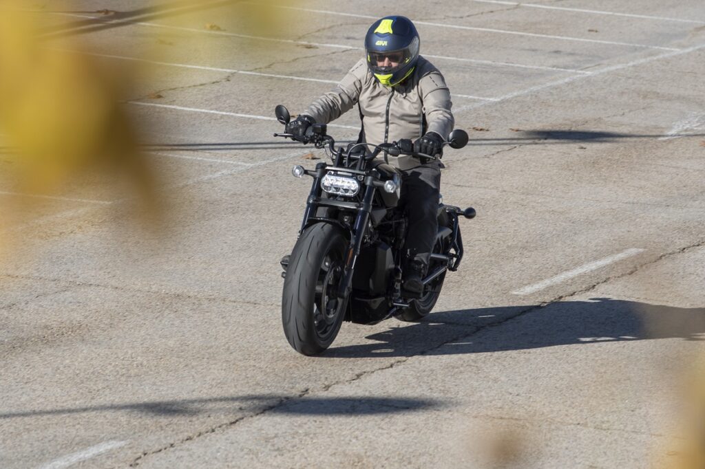 Harley Davidson Sportster S 7