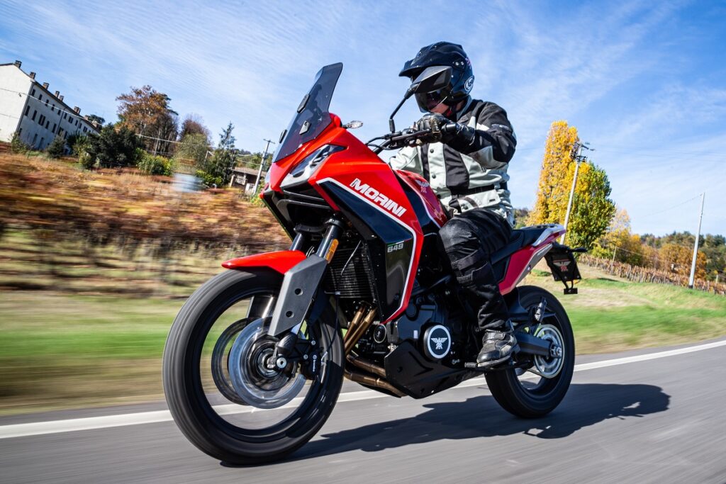 Prueba de la Moto Morini X-Cape 650: el resurgir trail de una marca mítica 17 Moto Morini X Cape 650 10