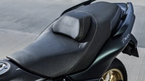 Fotos de cómo tapizar el asiento de tu moto