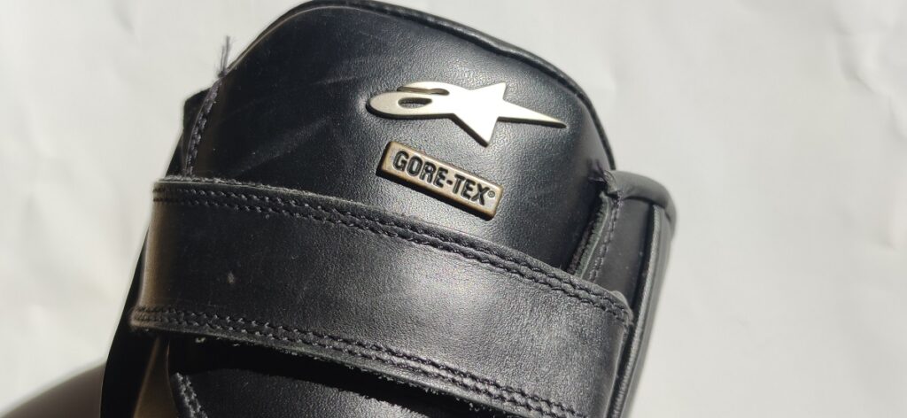 Cómo elegir las mejores botas de moto para el invierno 11 bota invierno ajuste cana 1