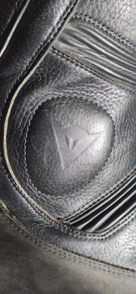 Cómo elegir las mejores botas de moto para el invierno 16 bota invierno proteccion maleolo