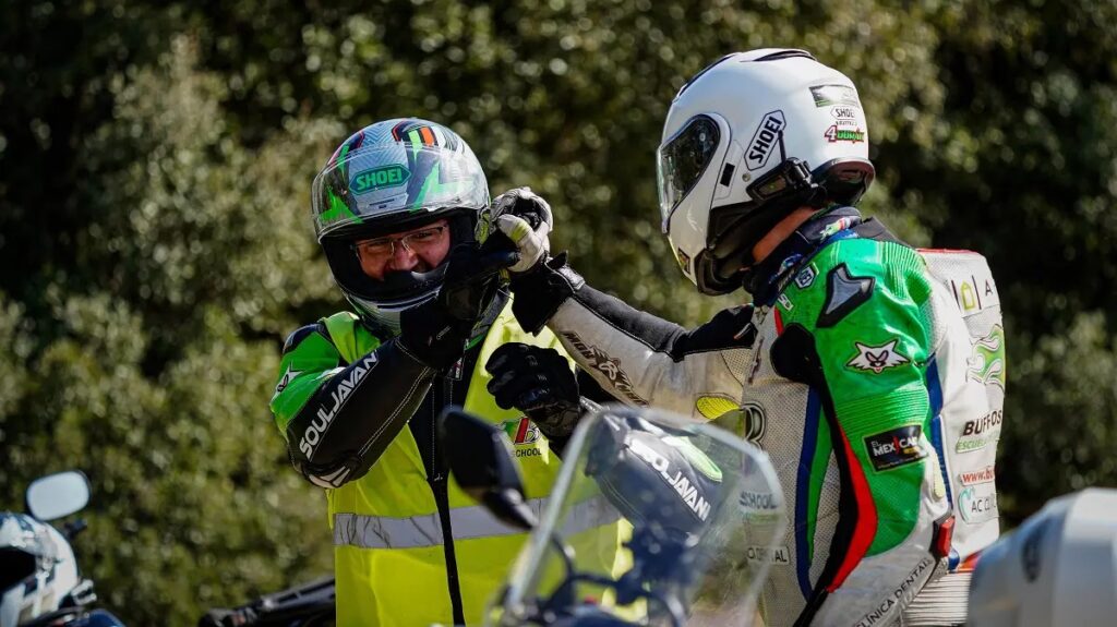 Carnet A2: la DGT introduce cambios en el examen que lo vuelven más accesible 12 intercomunicador moto