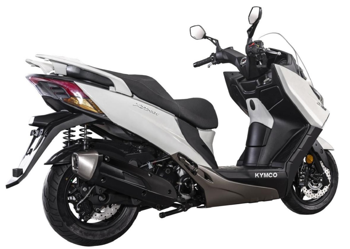 kymco x town ct 125 estudio tres cuartos trasero derecho