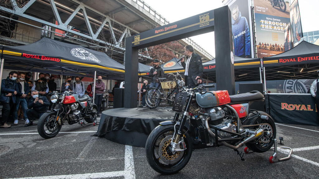 Lee Bowes hará sus acrobacias a los mandos de una Royal Enfield 11 lee-bowers-royal-enfield