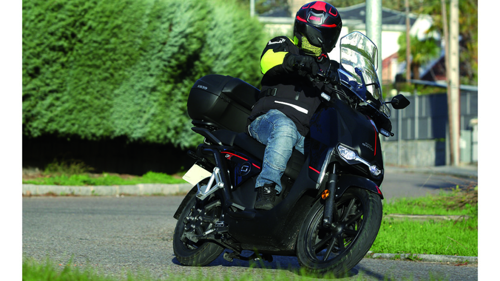 SUPER SOCO CPX y TC MAX: ¿prefieres eScooter o eMoto? 11 SuperSoco 4
