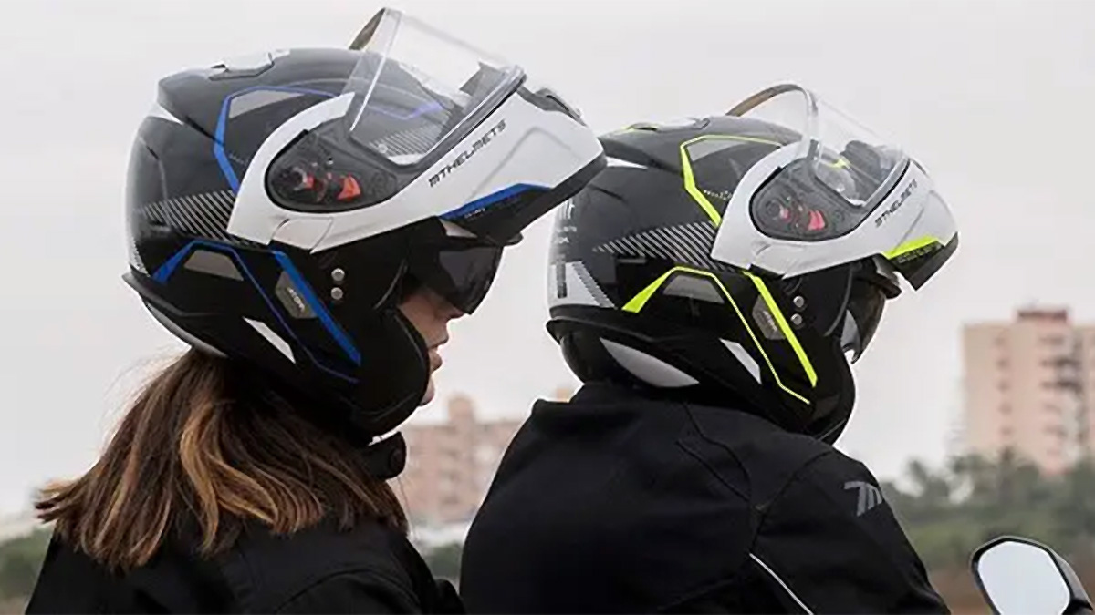 Cascos abatibles: una alternativa real a los cascos de moto integrales