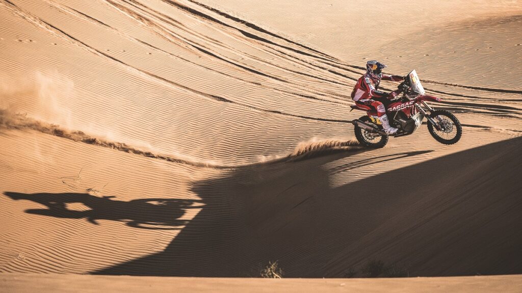 dakar 2022 sam sunderland accion