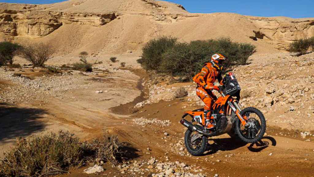 Danilo Petrucci hace historia en el Dakar 8 petrucci dakar