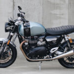 Triumph Speed Twin y Breitling Top Time