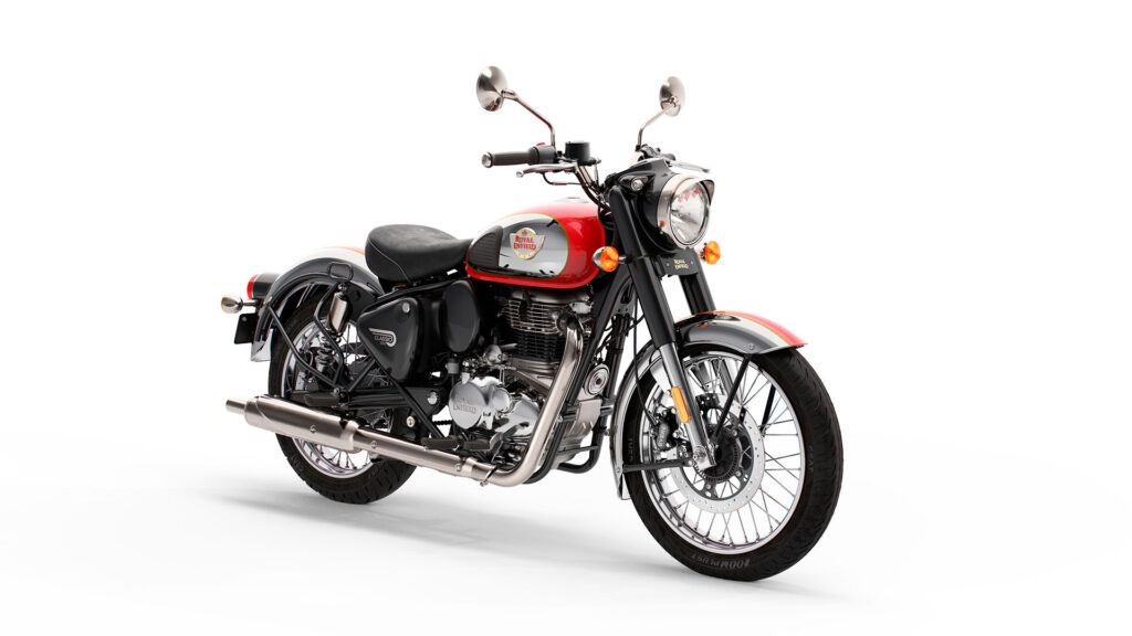 Royal Enfield enriquece su gama retro con la Classic 350 13 Classic350 ChromeRed 4