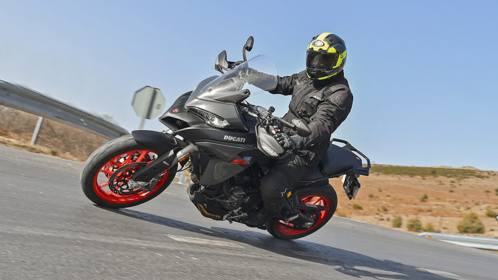 Ducati Multistrada V2 S 1