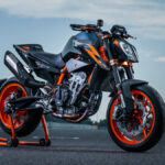 KTM 890 Duke R 2022